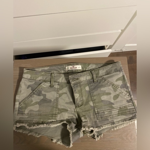 Hollister Pants - Hollister Olive Green Shorts